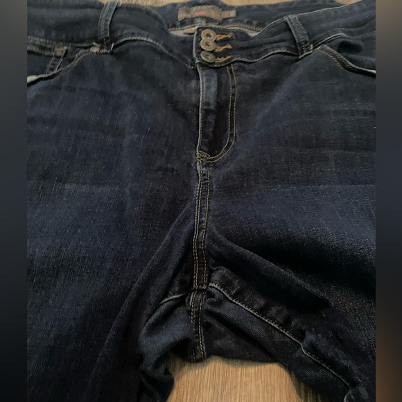 Torrid Dark Wash Skinny Jeans - Picture 3 of 3